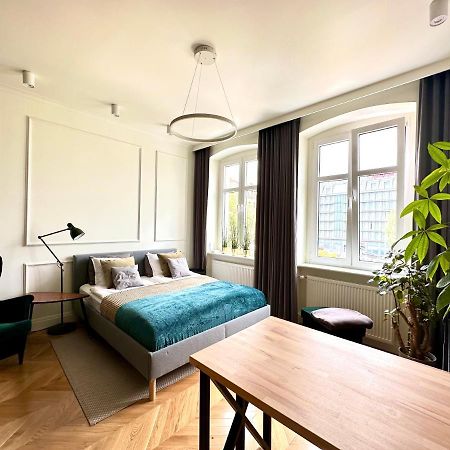 Ferienwohnung Apartament Grafitowy Posen Exterior foto